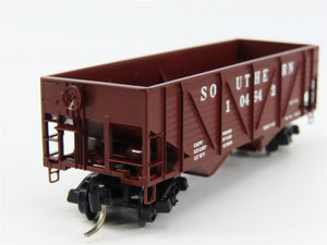 N Scale Micro-Trains 57040 SOU Southern 33' 2-Bay Hopper 104642 RTR