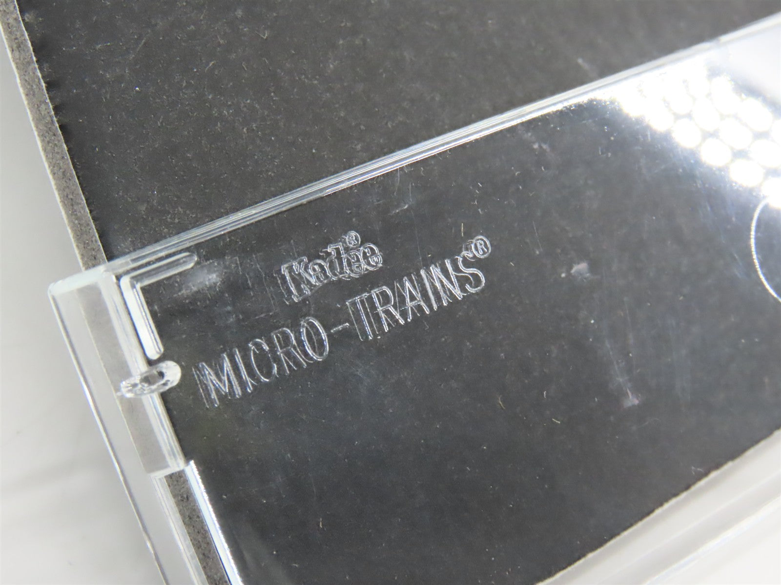 N Scale Micro-Trains 57040 SOU Southern 33' 2-Bay Hopper 104642 RTR