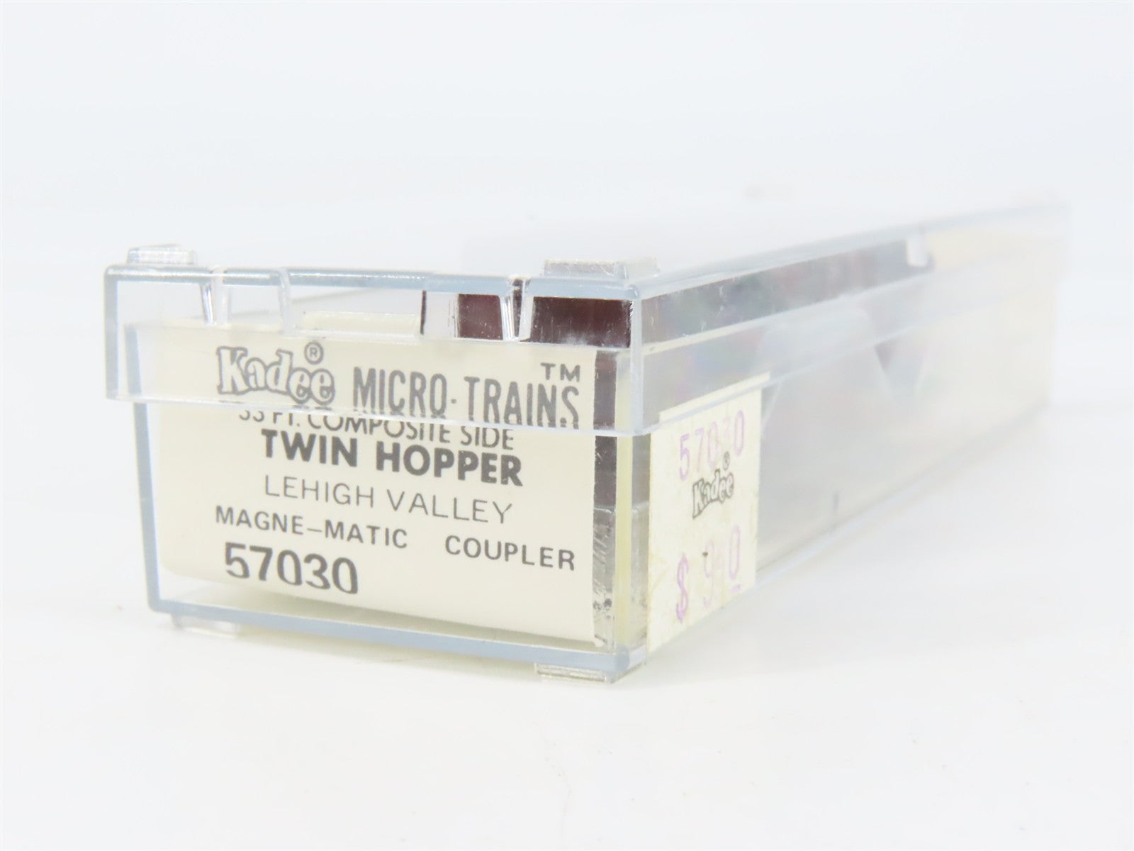 N Scale Micro-Trains 57030 LV Lehigh Valley 33' 2-Bay Hopper 14001 RTR