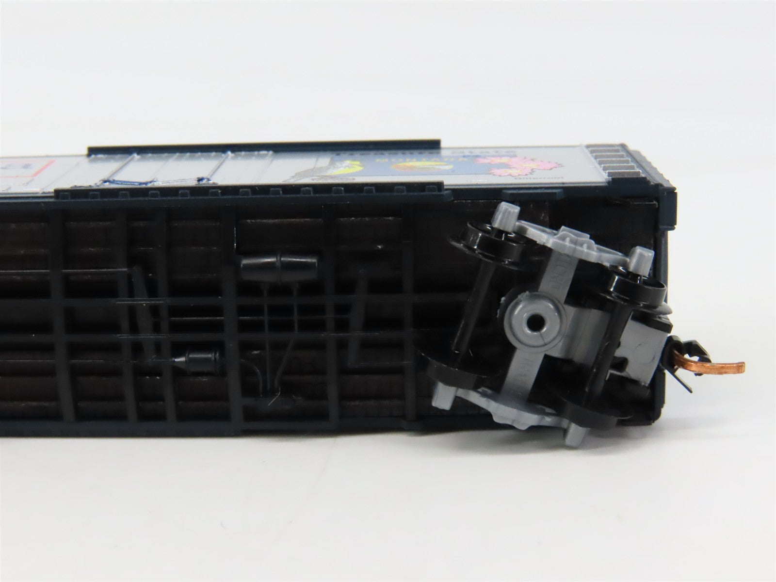 N Scale Micro-Trains 02100413 MT Montana 40' Plug Door Box Car 1889 RTR