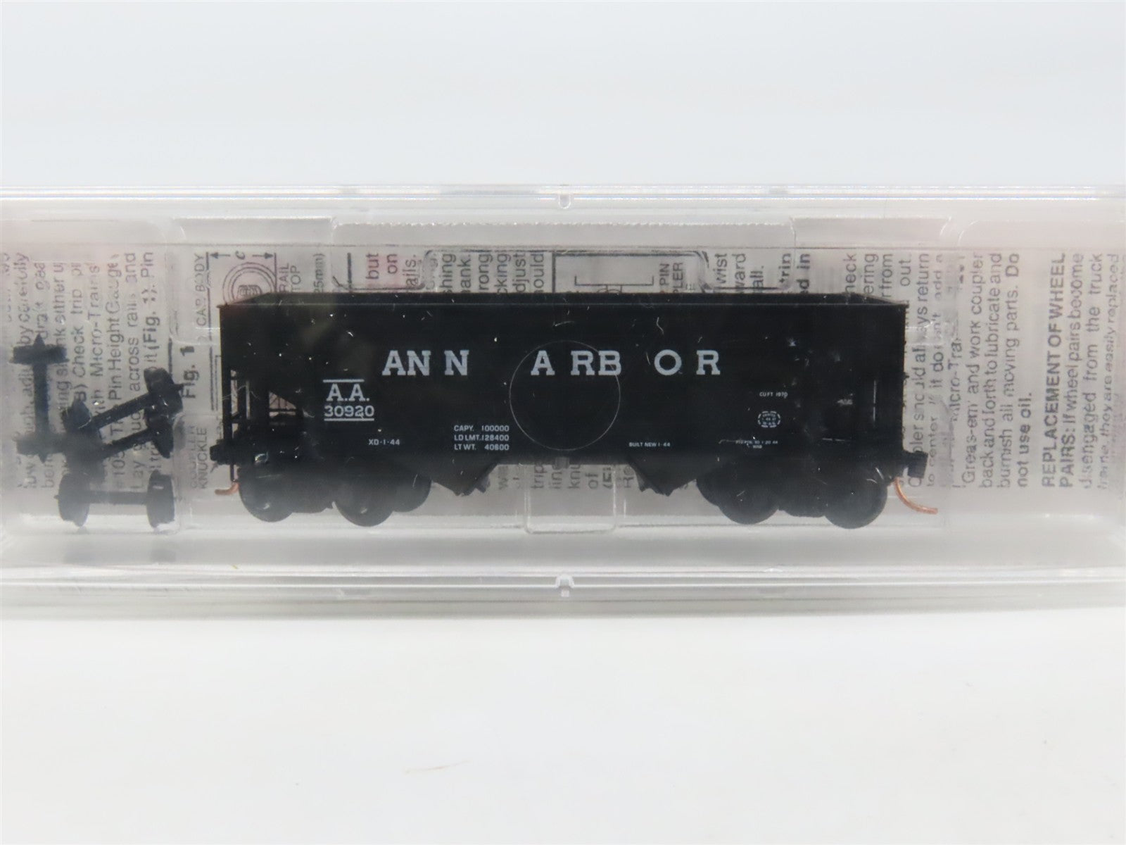 N Scale Micro-Trains 57120 AA Ann Arbor 33' 2-Bay Composite Side Hopper RTR