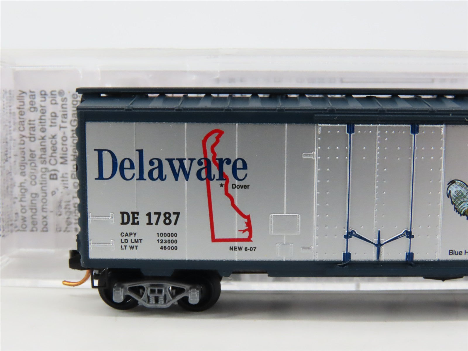 N Scale Micro-Trains 02100414 DE Delaware 40' Plug Door Box Car 1787 RTR