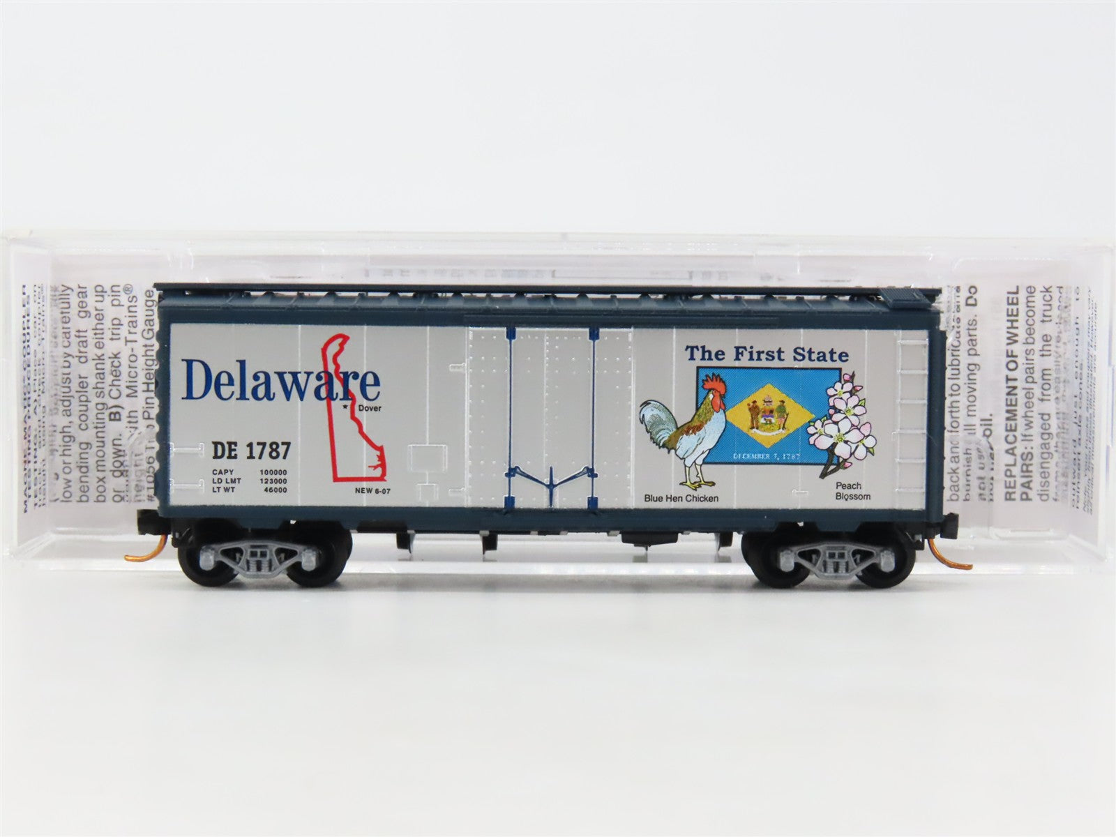 N Scale Micro-Trains 02100414 DE Delaware 40' Standard Plug Door Box Car RTR