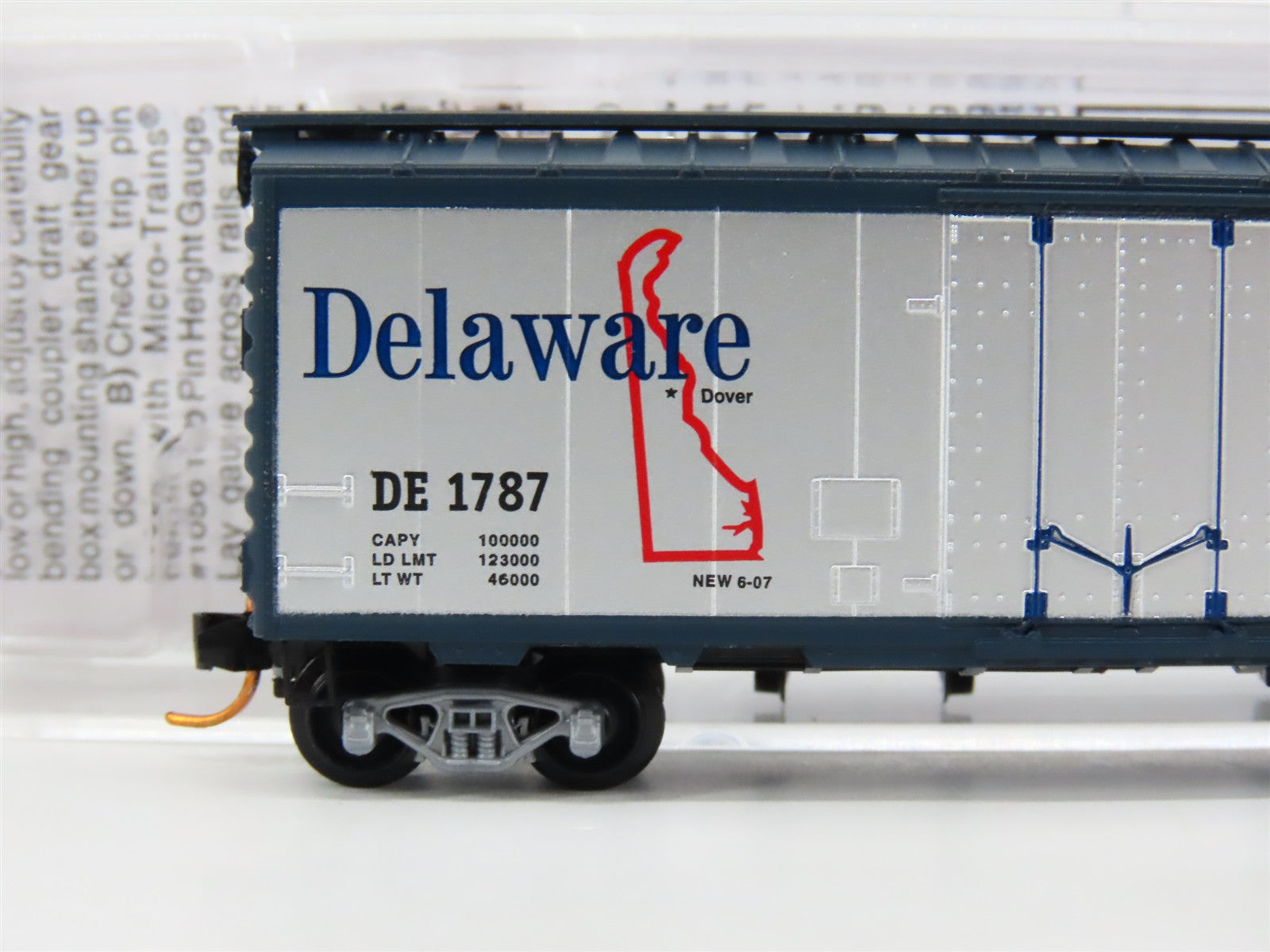 N Scale Micro-Trains 02100414 DE Delaware 40' Standard Plug Door Box Car RTR