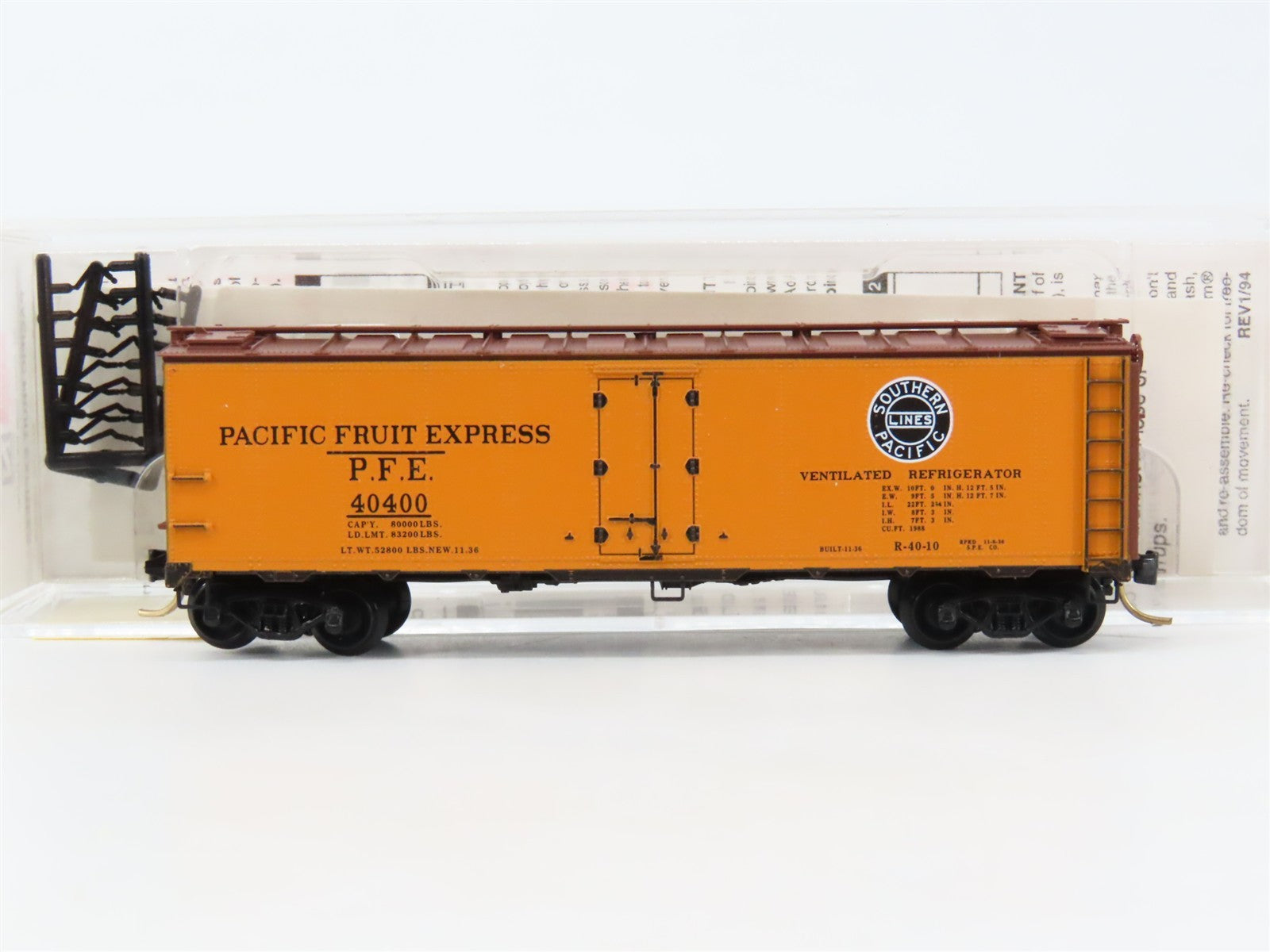 N Micro-Trains MTL 59010 SP UP PFE Pacific Fruit Express 40' Ice Reefer #40400