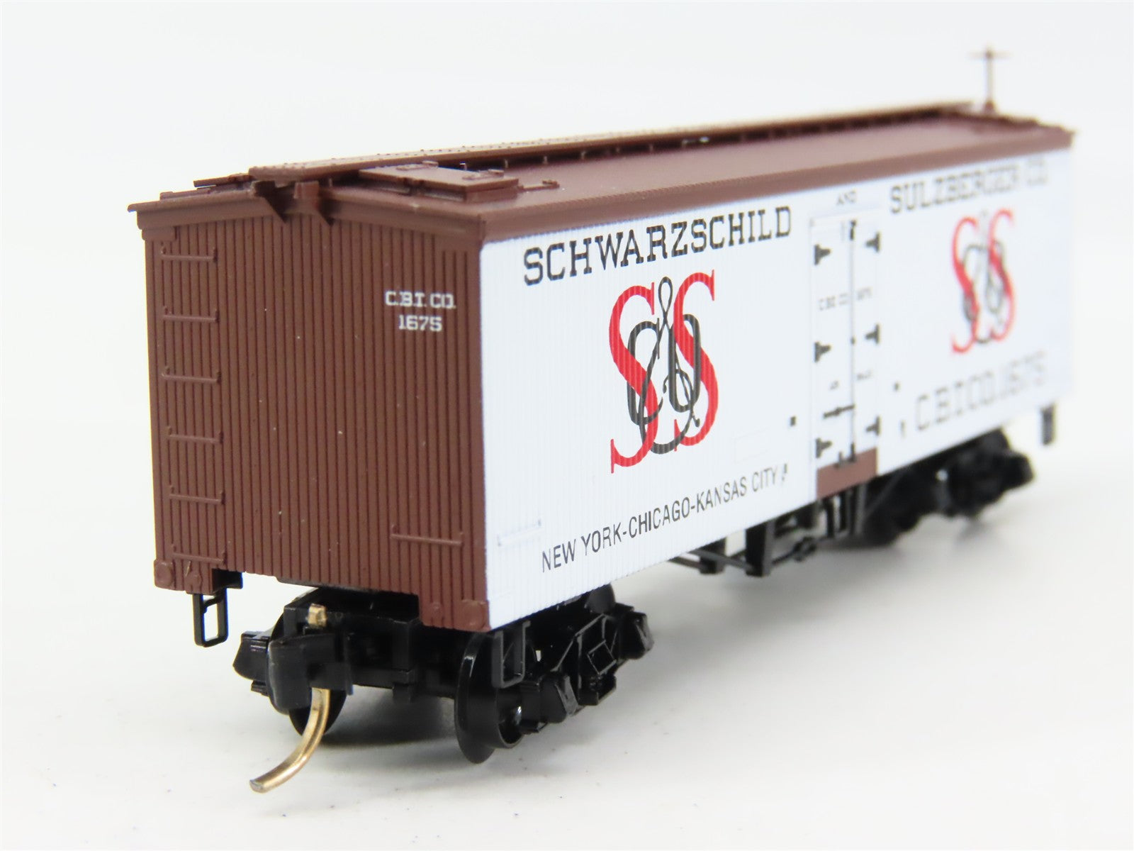 N Scale Micro-Trains 58020 CBT Schwarzschild & Sulzberger 36' Reefer 1675 RTR