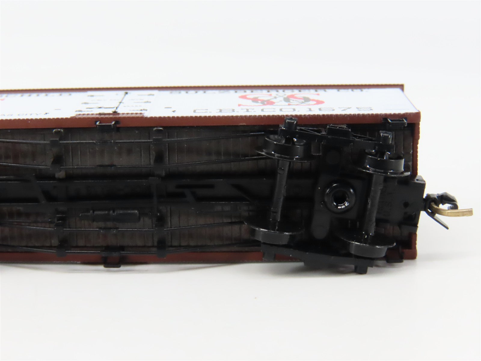 N Scale Micro-Trains 58020 CBT Schwarzschild & Sulzberger 36' Reefer 1675 RTR