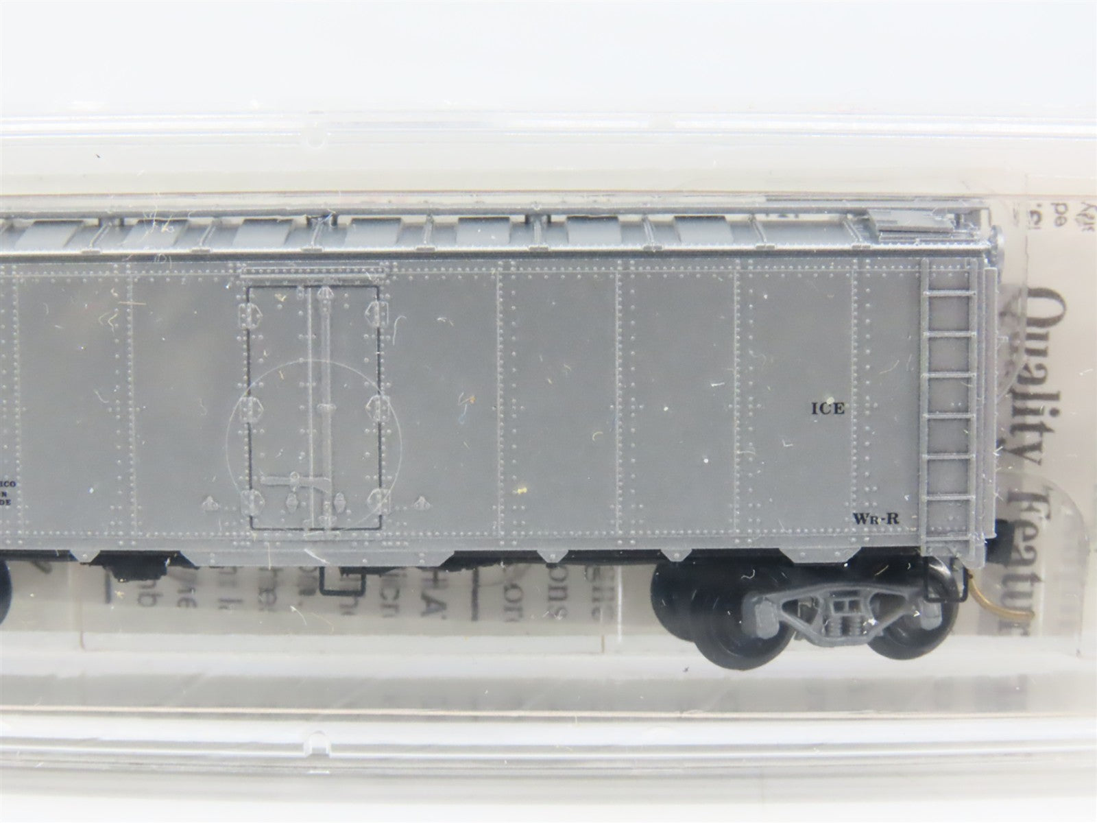 N Scale Micro-Trains 59030 ATSF Santa Fe 40' Reefer 188457 RTR