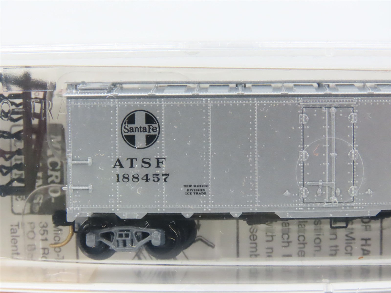 N Scale Micro-Trains 59030 ATSF Santa Fe 40' Steel Side Ice Reefer 188457 RTR