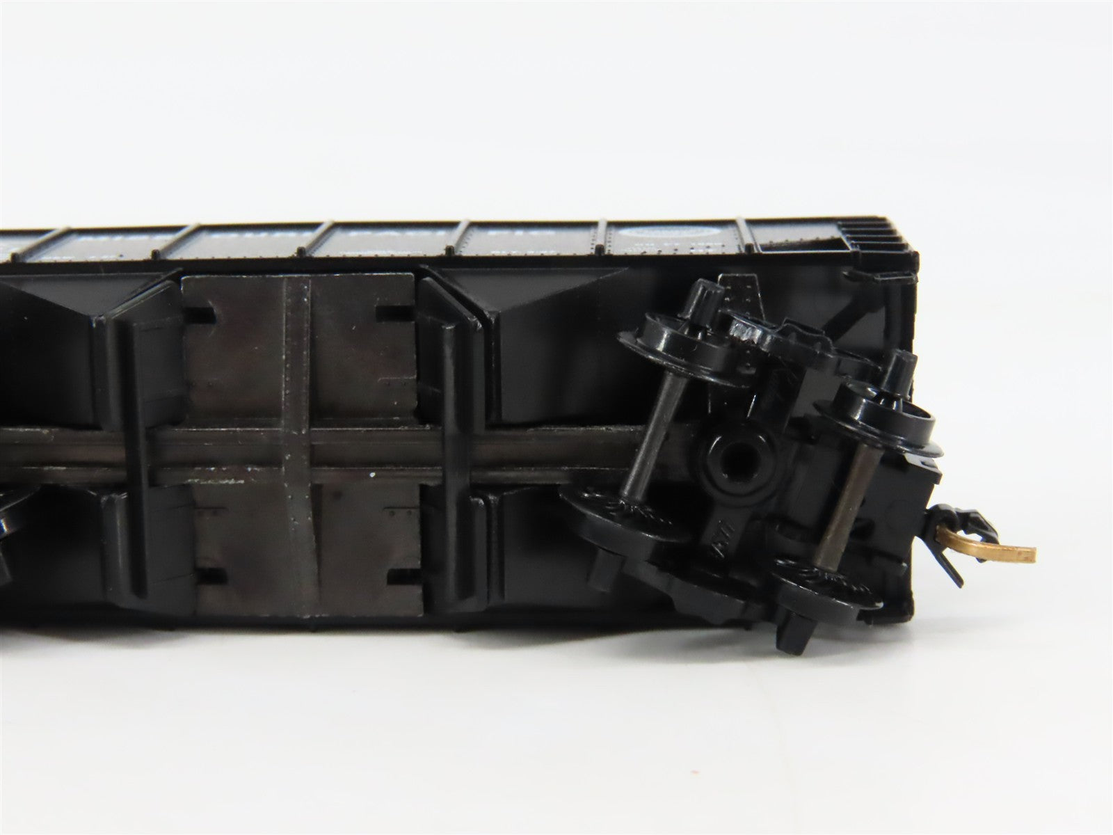 N Scale Kadee Micro-Trains MTL 56140 MP Missouri Pacific 2-Bay Hopper 58679