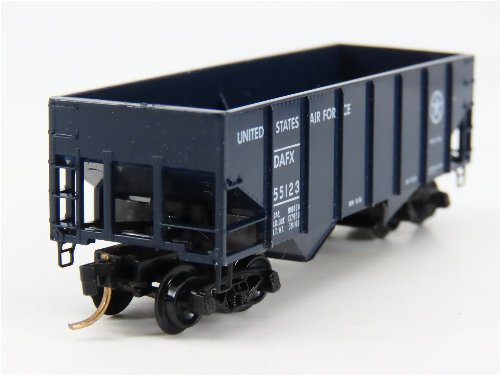 N Scale Micro-Trains 56120 DAFX United States Air Force 33' 2-Bay Hopper RTR