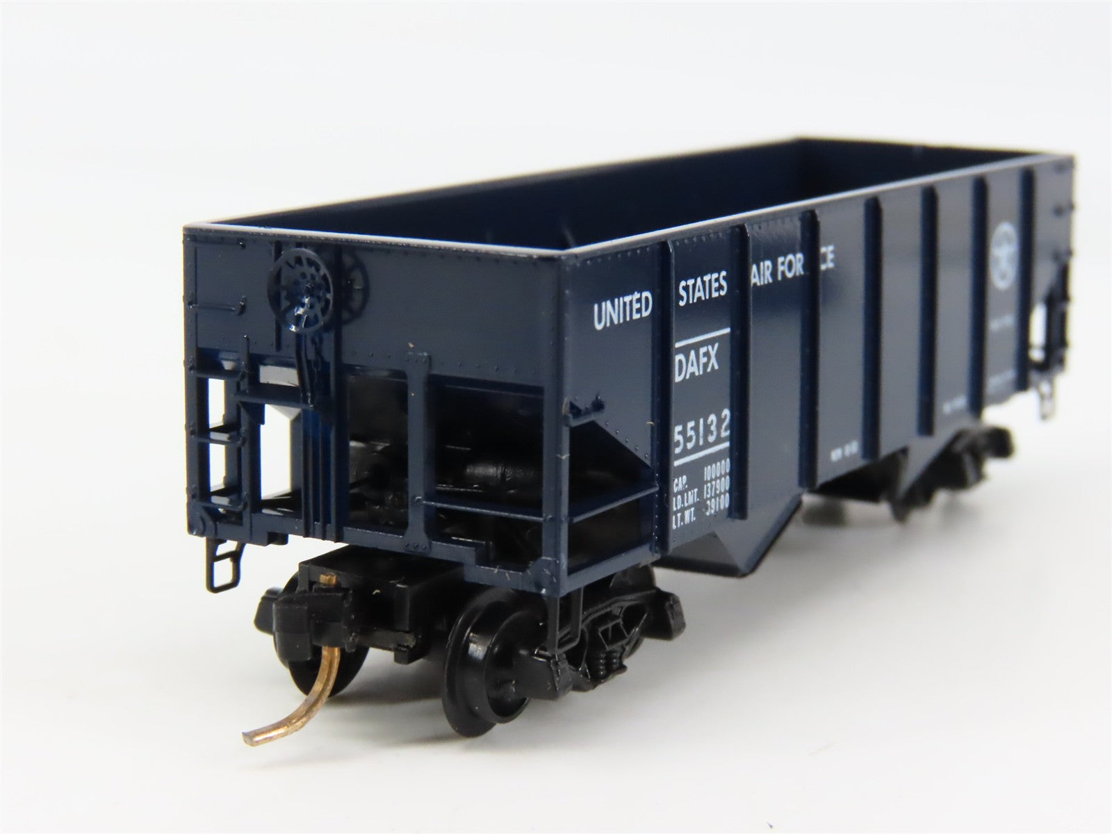 N Scale Micro-Trains 56120 DAFX United States Air Force 33' 2-Bay Hopper RTR