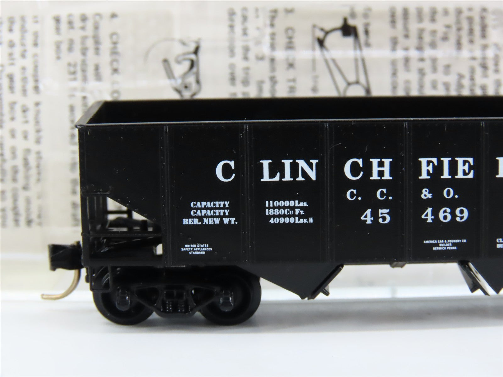 N Scale Micro-Trains 56190 CCO Clinchfield 33' 2-Bay Hopper 45469 RTR