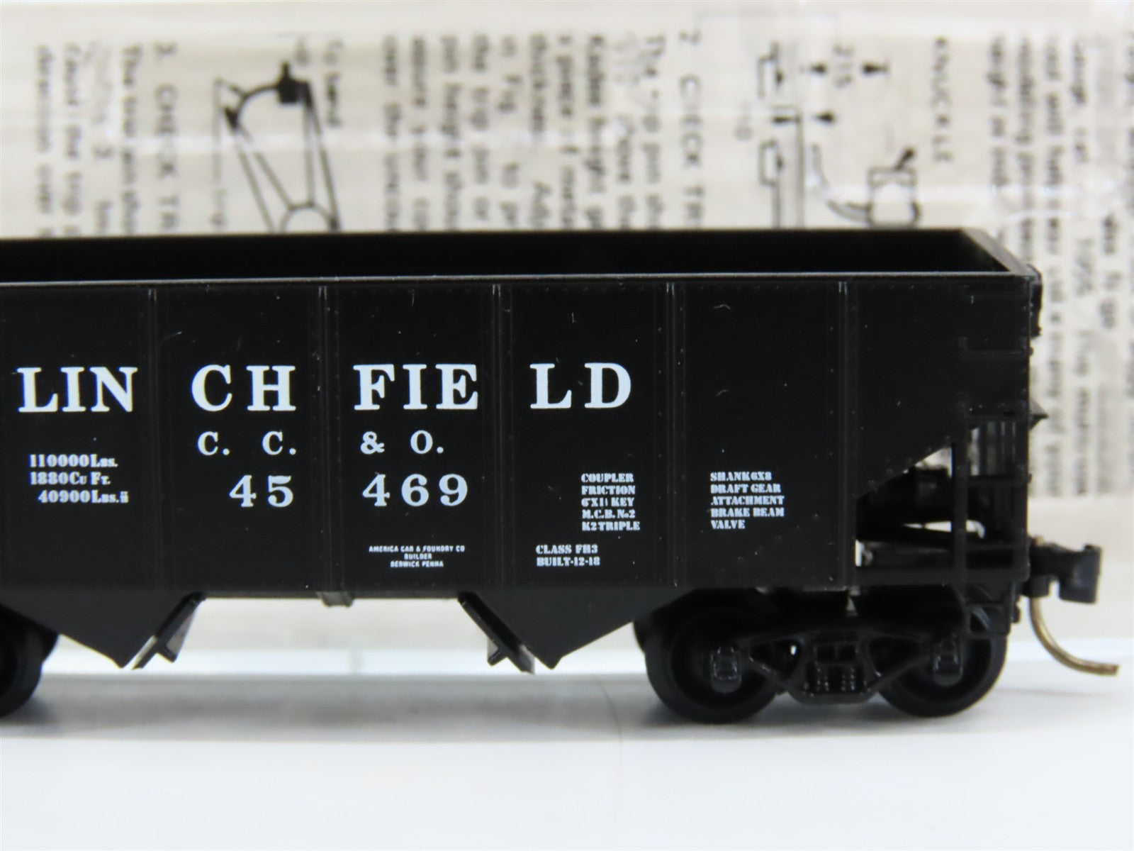 N Scale Micro-Trains 56190 CCO Clinchfield 33' 2-Bay Hopper 45469 RTR