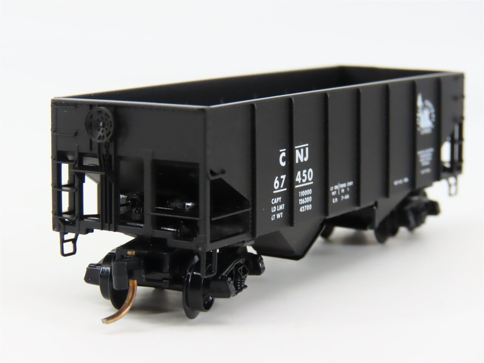N Scale Micro-Trains 56230 CNJ Jersey Central 33' 2-Bay Hopper 67450 RTR