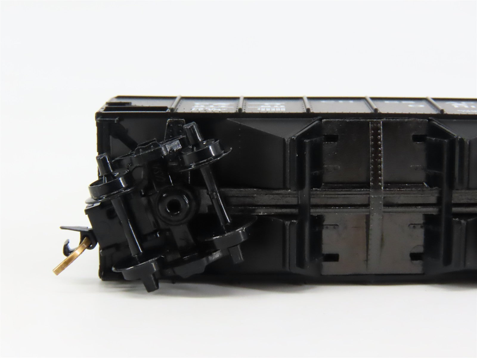N Scale Kadee Micro-Trains MTL 56220 C&O Chesapeake & Ohio 2-Bay Hopper #61780