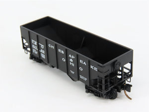 N Kadee Micro-Trains MTL 56220 C&O Chesapeake & Ohio 33' 2-Bay Hopper 61780 RTR