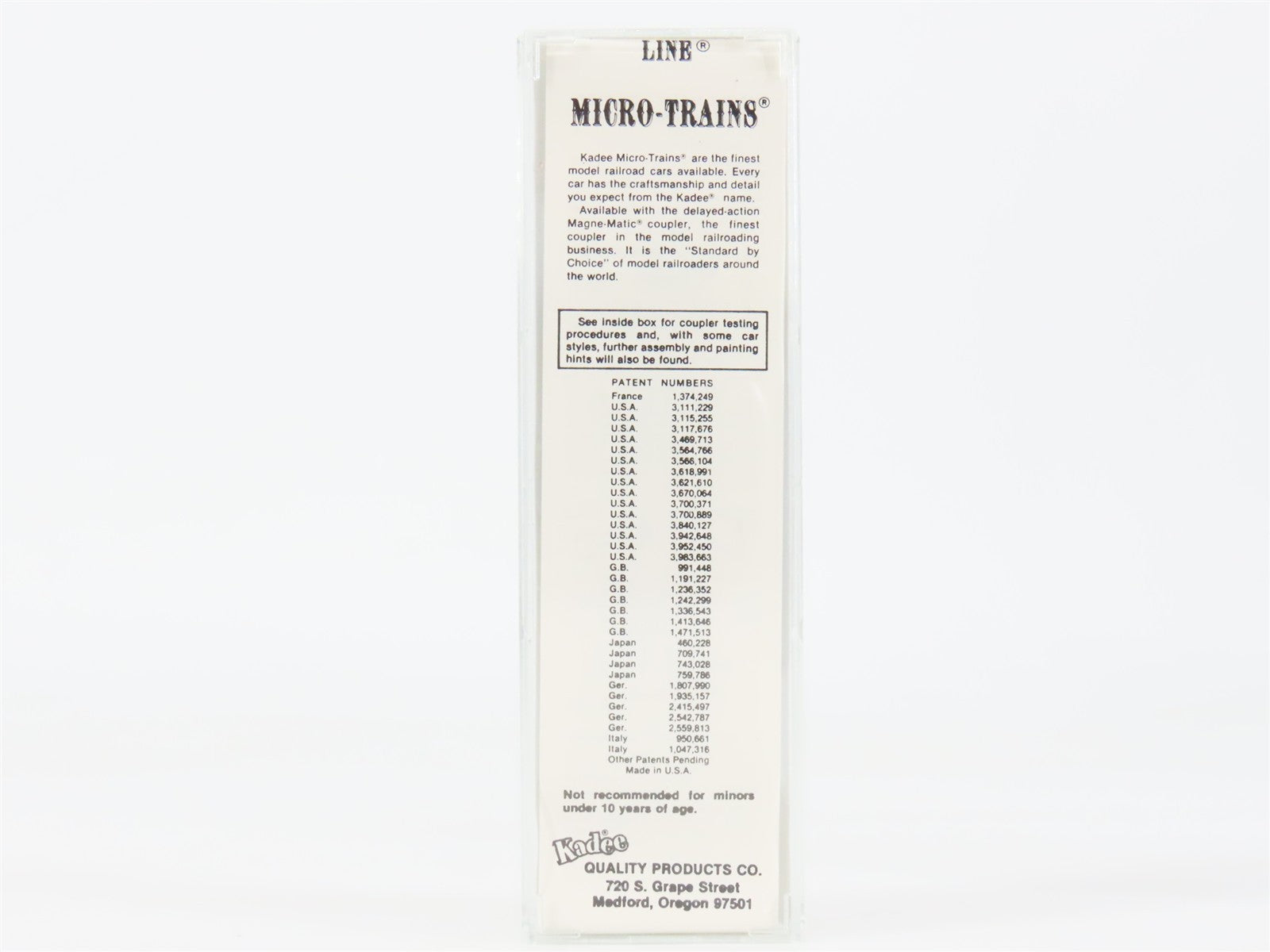 N Kadee Micro-Trains MTL 56220 C&O Chesapeake & Ohio 33' 2-Bay Hopper 61780 RTR