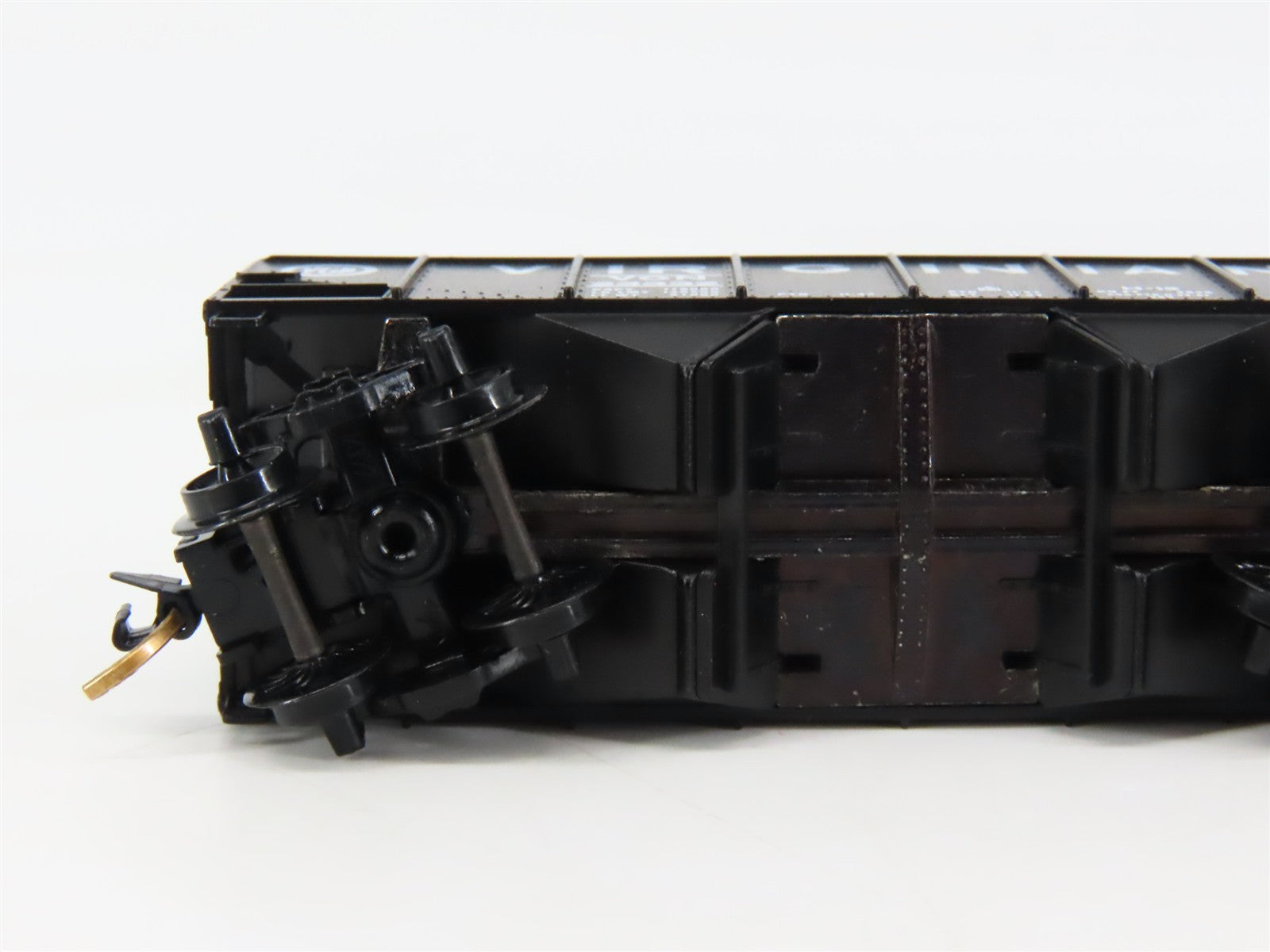 N Scale Kadee Micro-Trains MTL 56200 VGN Virginian 33' 2-Bay Open Hopper #23332