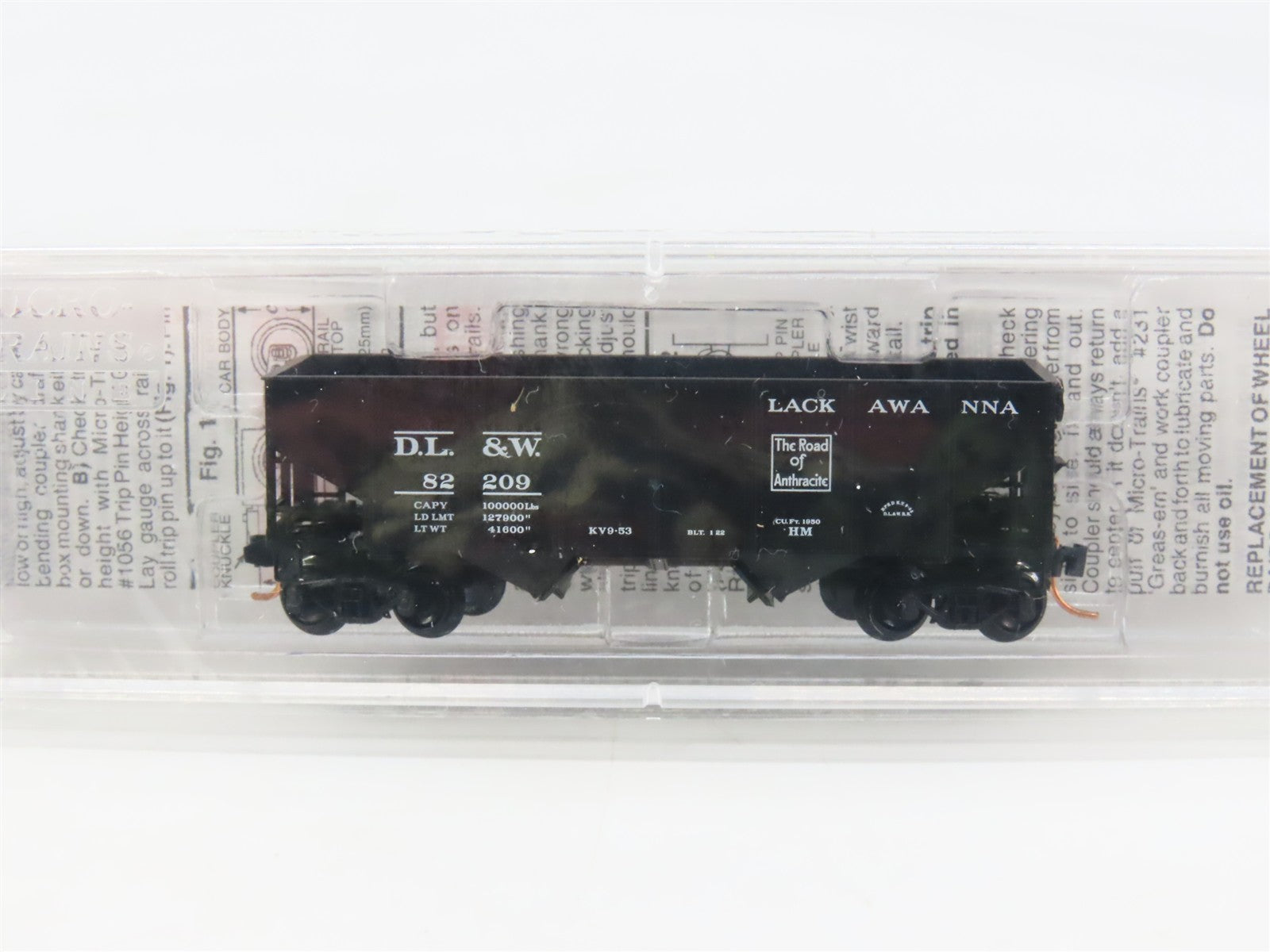 N Scale Micro-Trains 56320 Delaware, Lackawanna & Western 33' 2-Bay Hopper RTR