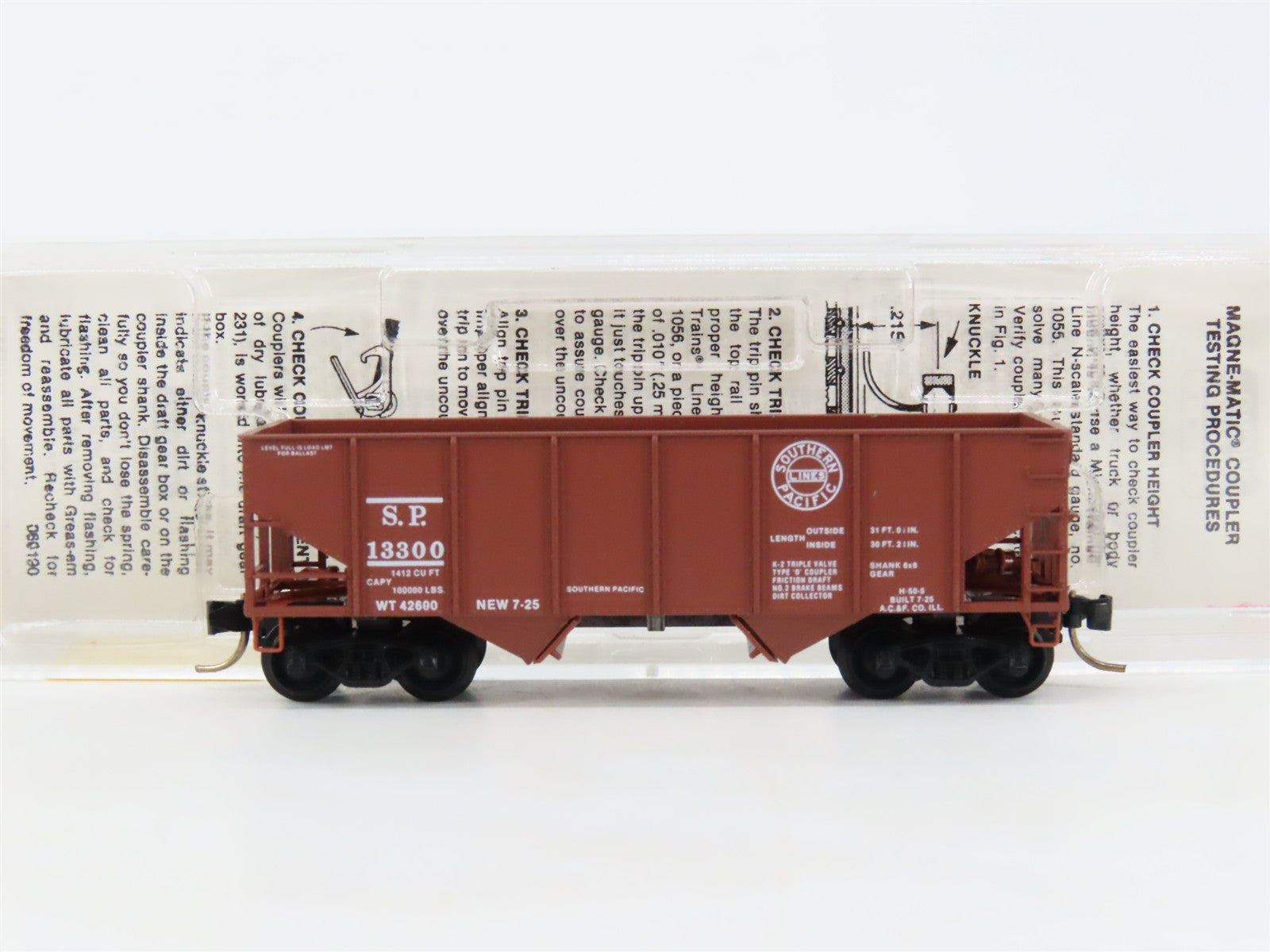 N Scale Micro-Trains 56250 SP Southern Pacific 33' 2-Bay Hopper 13300 RTR