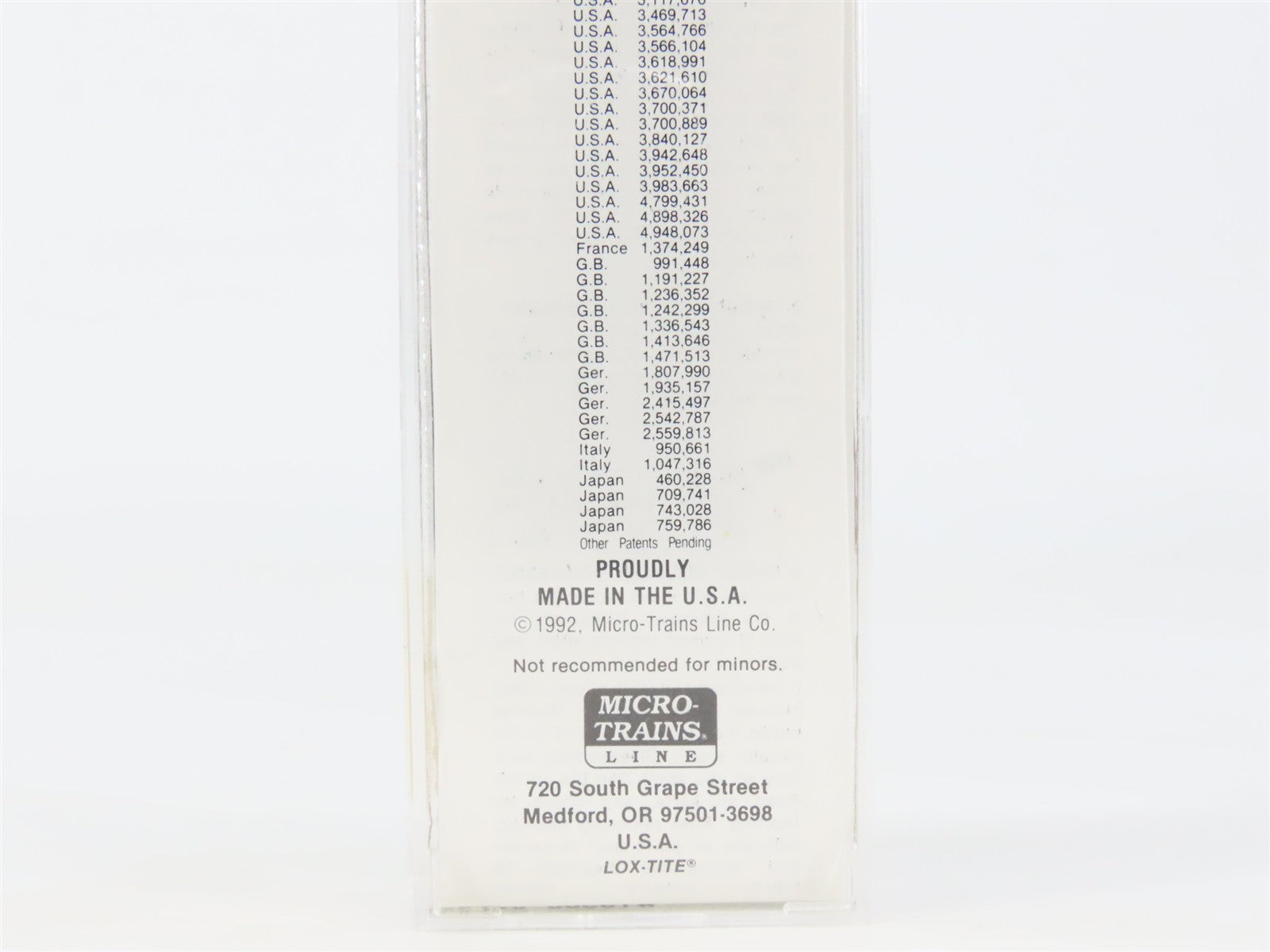 N Scale Micro-Trains 56250 SP Southern Pacific 33' 2-Bay Hopper 13300 RTR