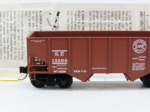 N Scale Micro-Trains 56250 SP Southern Pacific 33' 2-Bay Hopper 13300 RTR