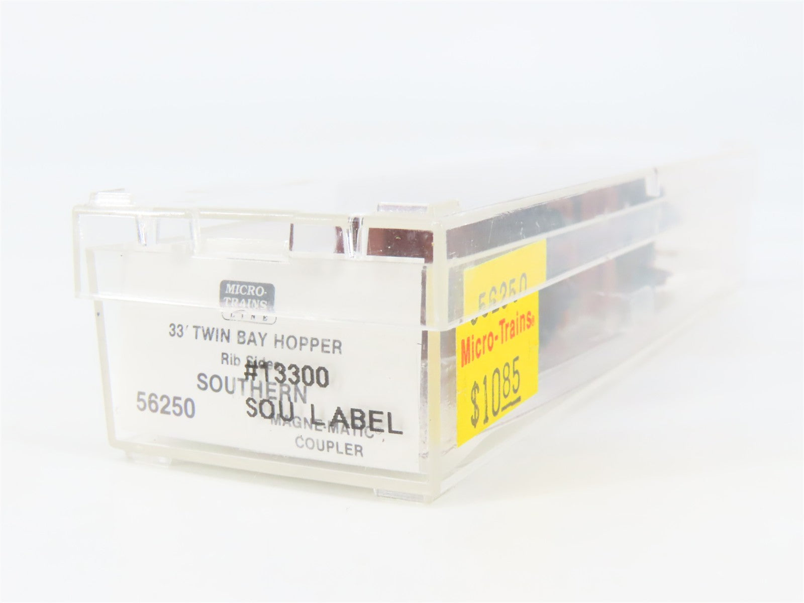 N Scale Micro-Trains 56250 SP Southern Pacific 33' 2-Bay Hopper 13300 RTR