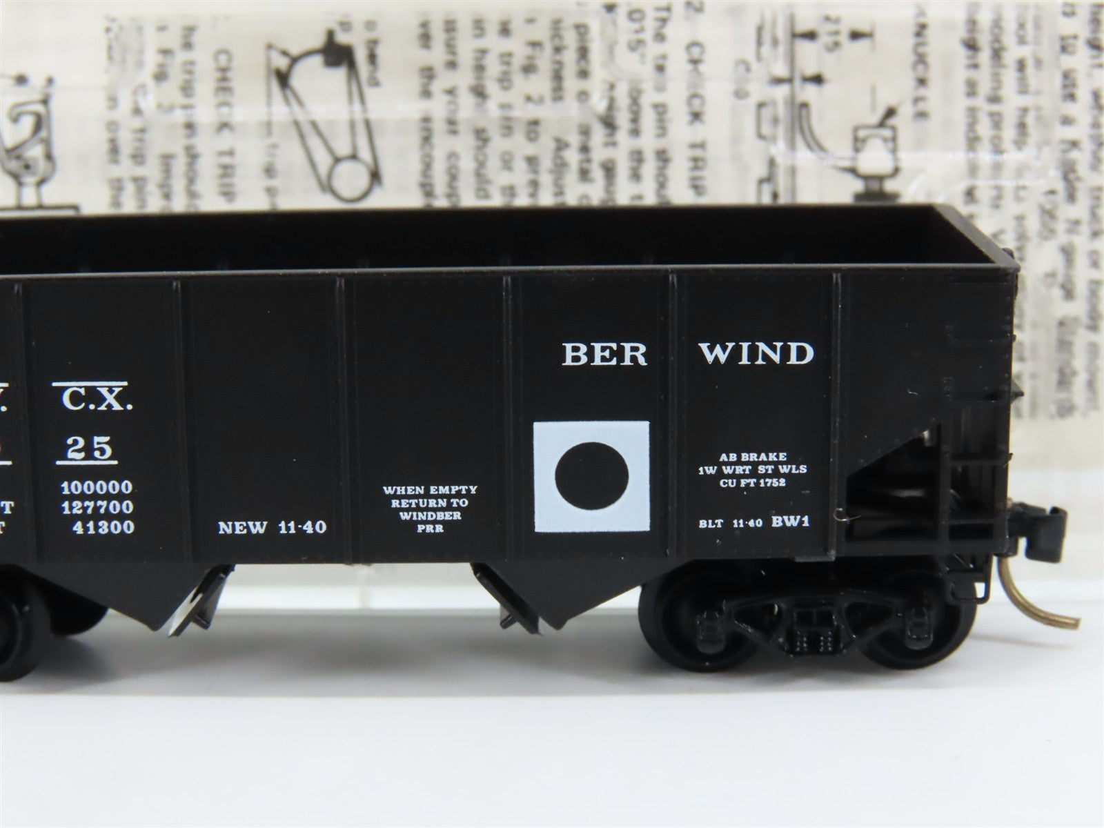 N Kadee Micro-Trains MTL 56240 BWCX Berwind-White Coal Mining 2-Bay Hopper #5025
