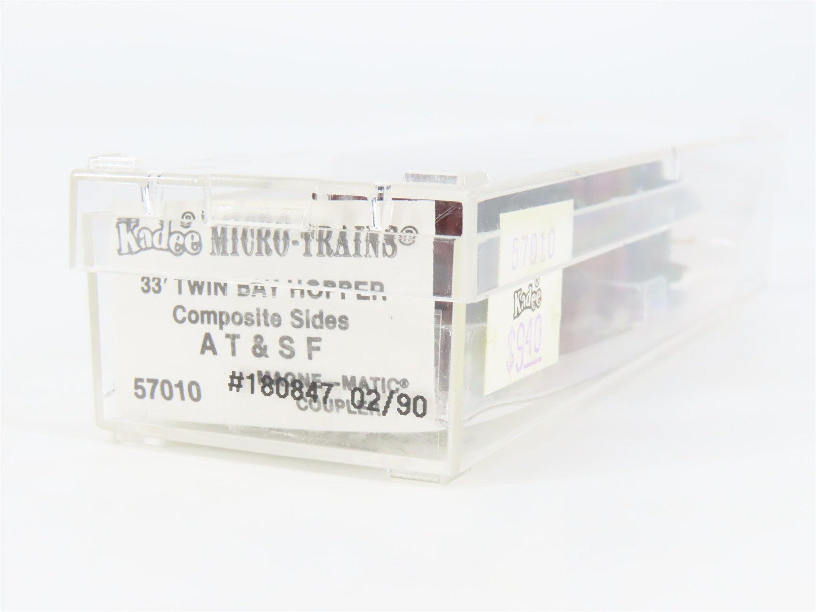 N Scale Micro-Trains 57010 ATSF Santa Fe 33' 33' 2-Bay Composite Hopper RTR