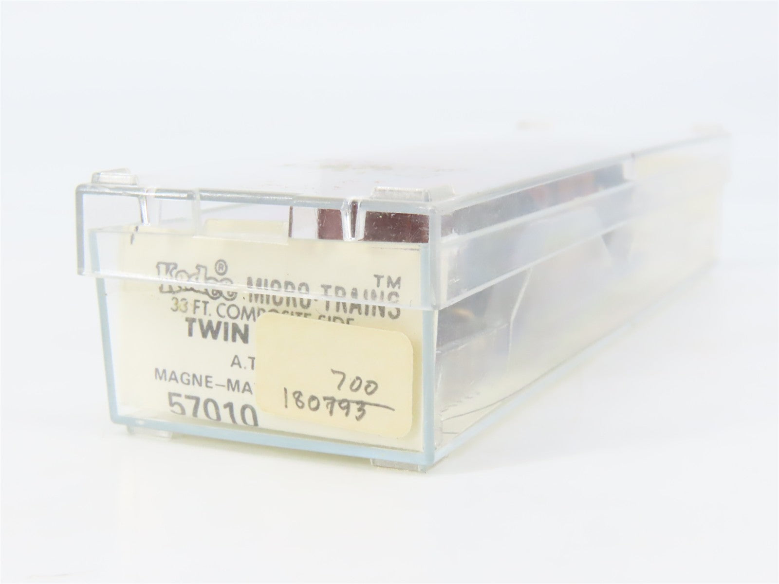 N Scale Micro-Trains 57010 ATSF Santa Fe 33' 2-Bay Hopper 180700 RTR