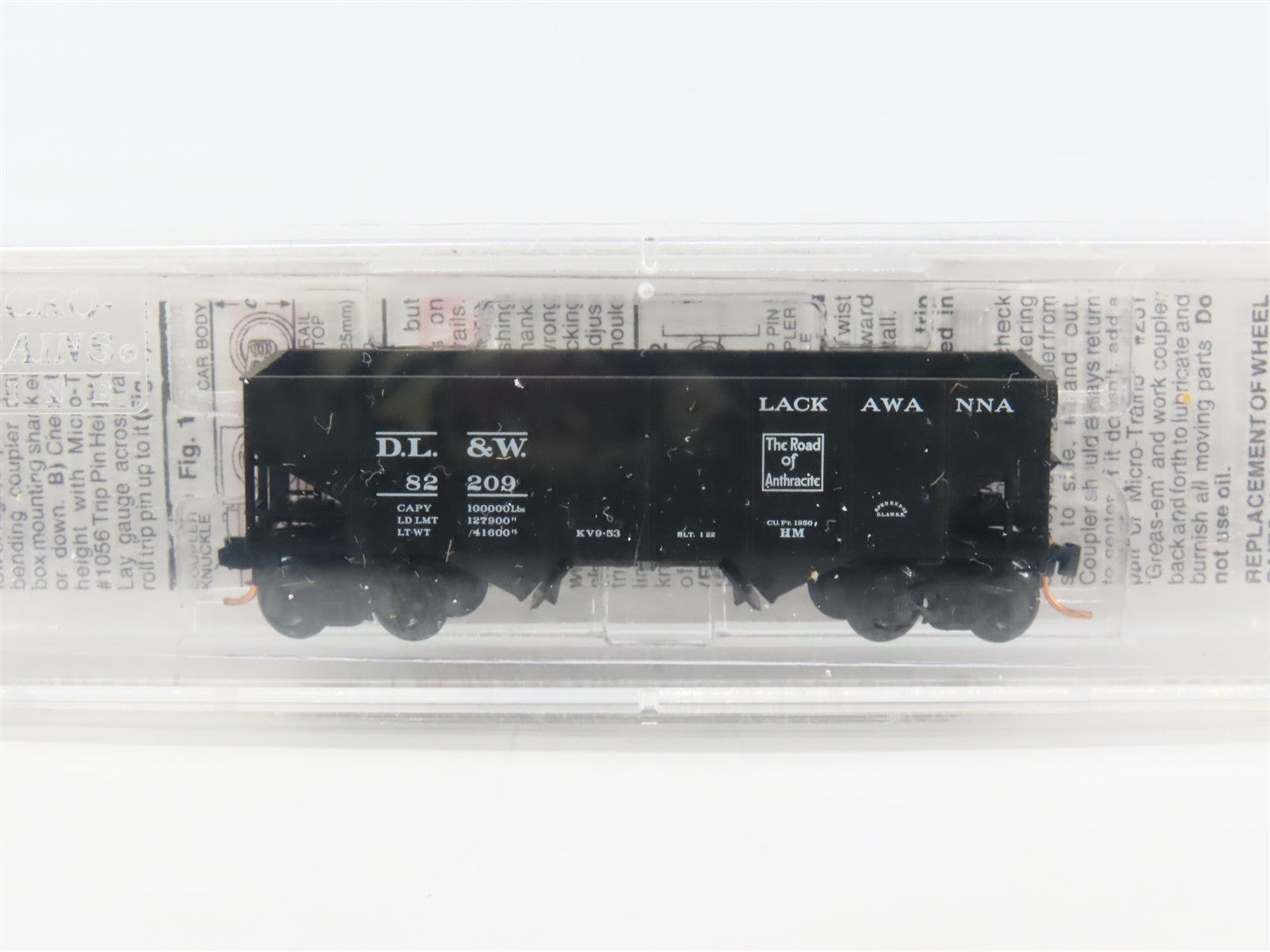 N Scale Micro-Trains 56320 Delaware, Lackawanna & Western 33' 2-Bay Hopper RTR