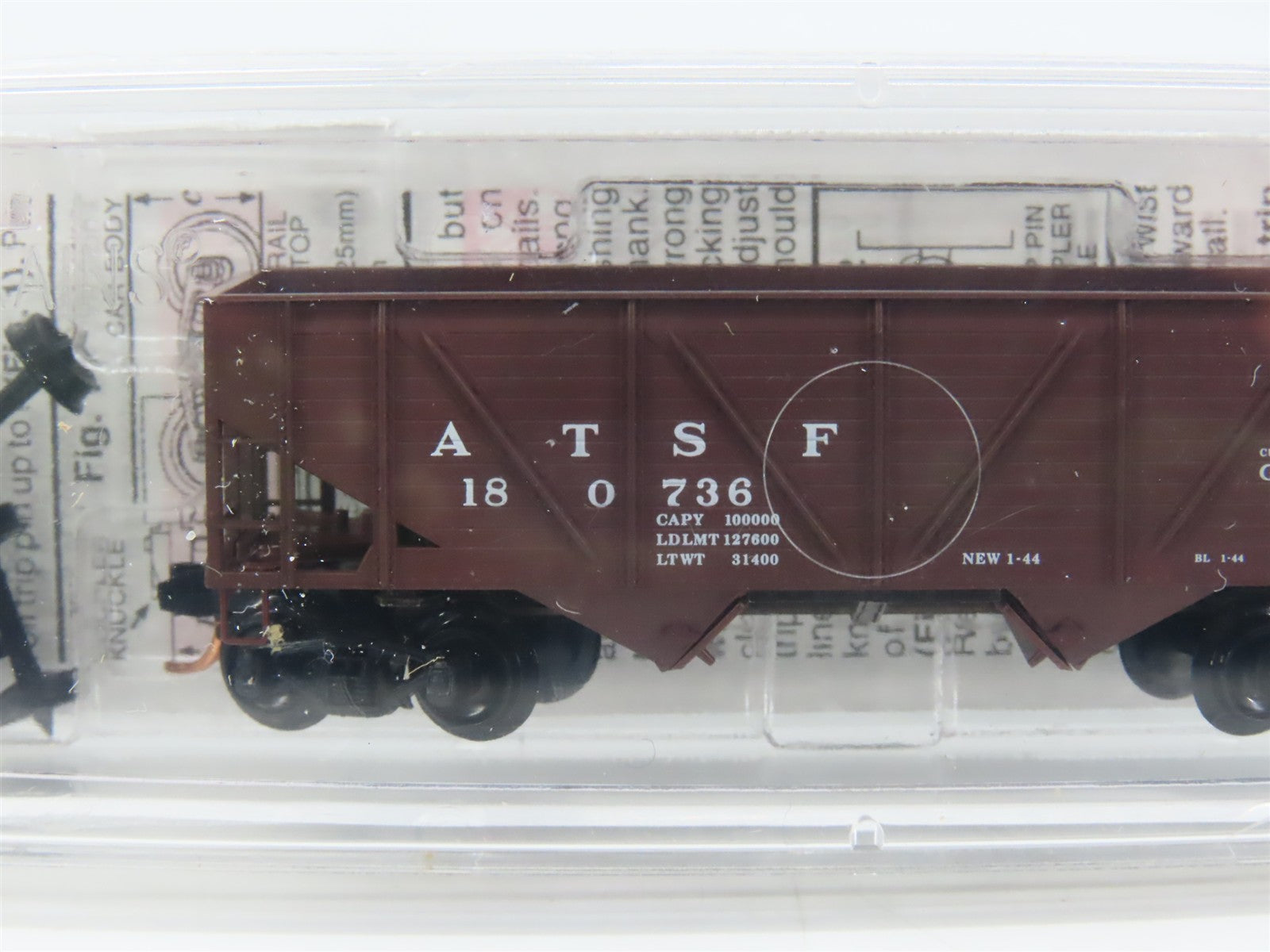 N Scale Micro-Trains 57010 ATSF Atchison, Topeka & Santa Fe 33' 2-Bay Hopper RTR