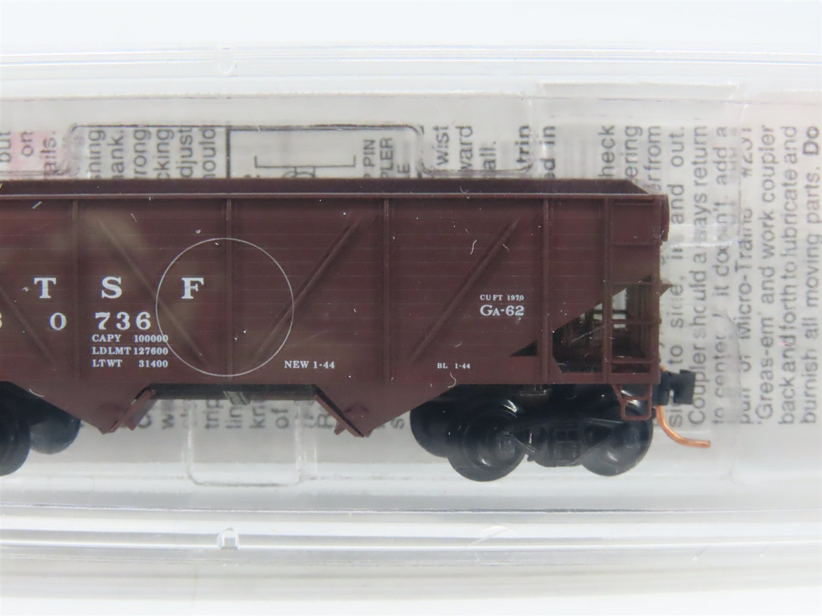 N Scale Micro-Trains 57010 ATSF Atchison, Topeka & Santa Fe 33' 2-Bay Hopper RTR