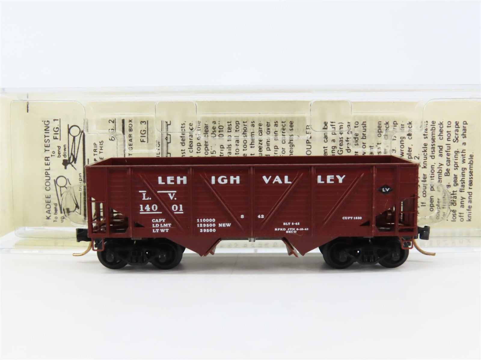 N Scale Micro-Trains 57030 LV Lehigh Valley 33' 2-Bay Hopper 14001 RTR