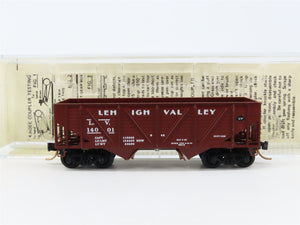 N Scale Micro-Trains 57030 LV Lehigh Valley 33' 2-Bay Hopper 14001 RTR