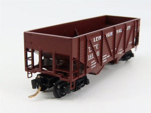 N Scale Micro-Trains 57030 LV Lehigh Valley 33' 2-Bay Hopper 14001 RTR