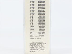 N Scale Micro-Trains 57030 LV Lehigh Valley 33' 2-Bay Composite Twin Hopper RTR