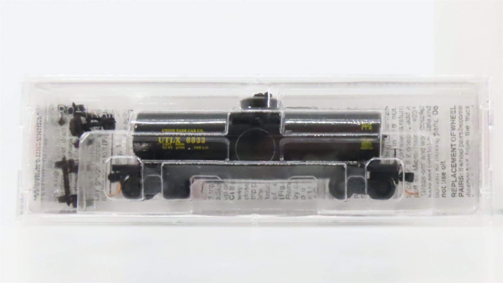 N Scale Micro-Trains 65060 UTLX Union Tank Car 39' Single Dome Tank Car 8533 RTR