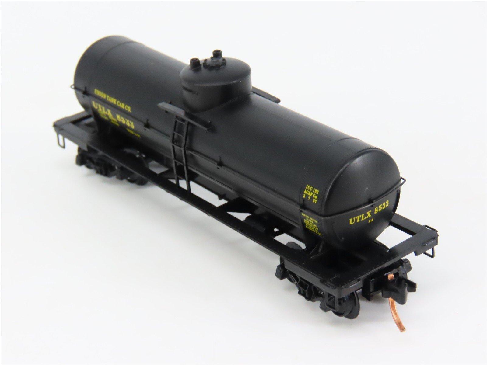 N Scale Micro-Trains 65060 Union Tank Car Company 39' Single Dome Tank Car RTR
