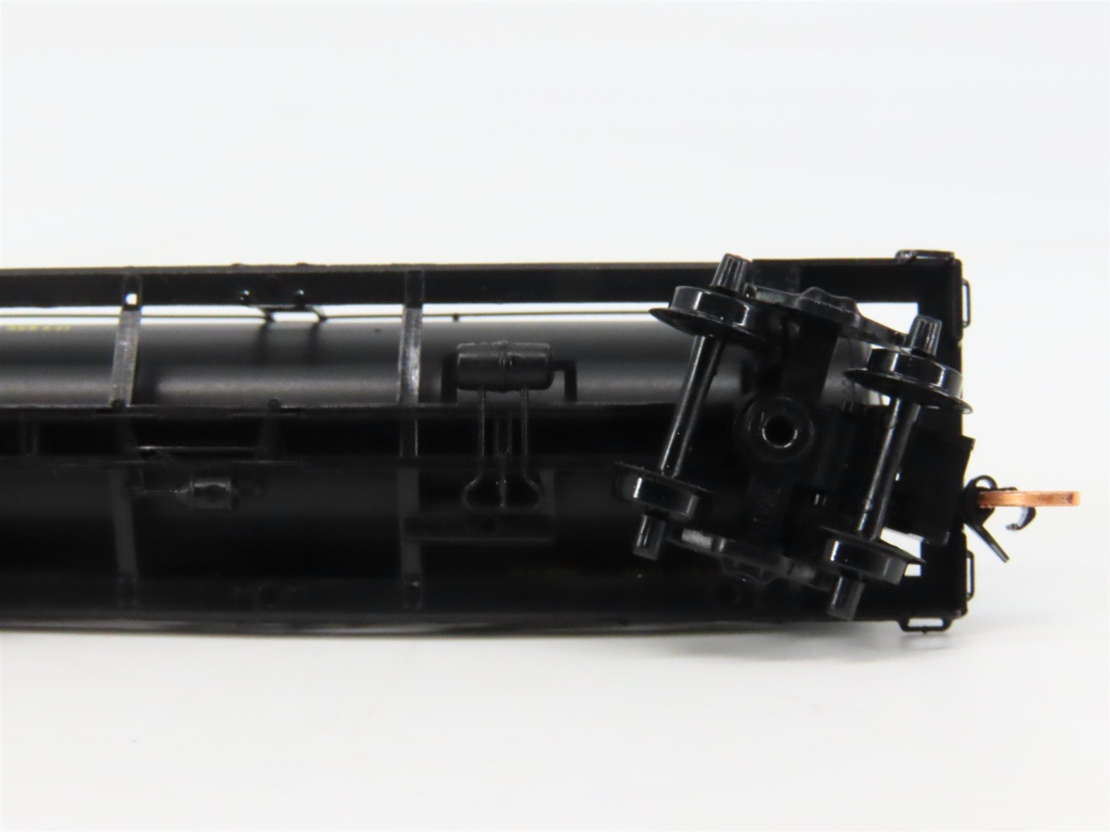 N Scale Micro-Trains 65060 Union Tank Car Company 39' Single Dome Tank Car RTR
