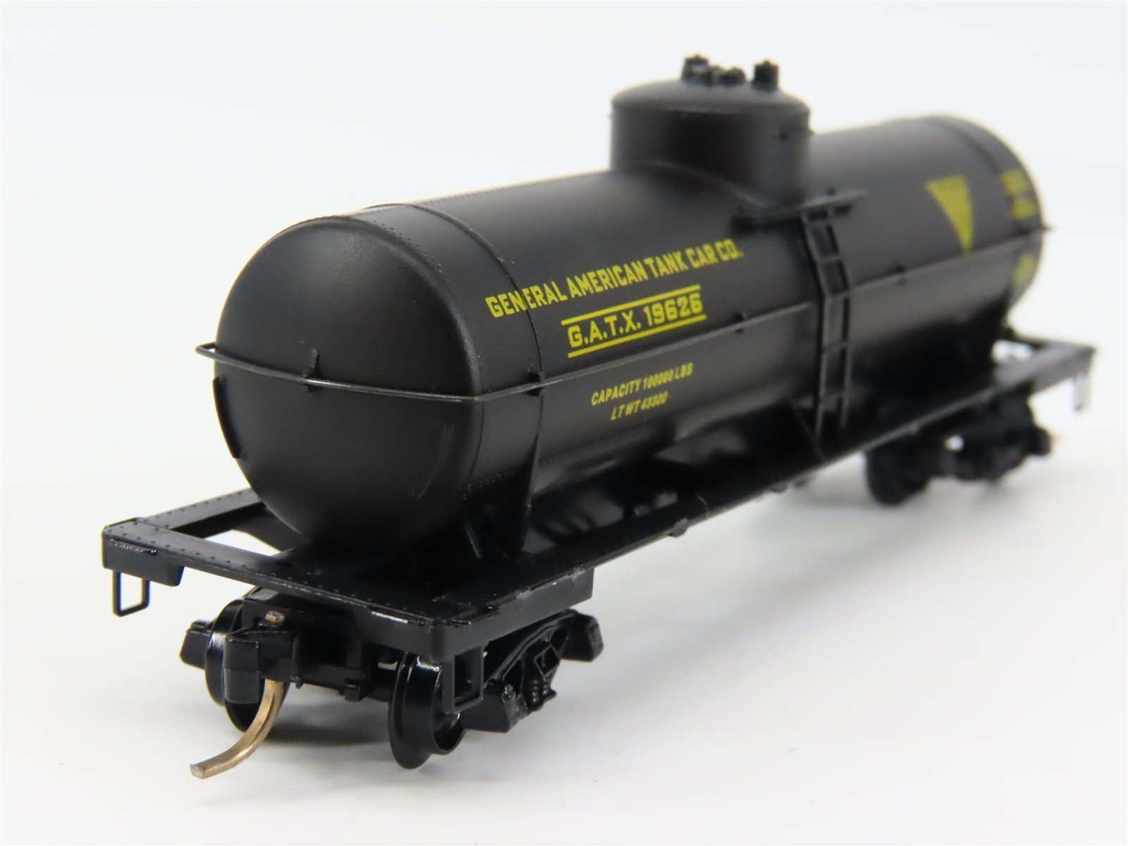 N Scale Micro-Trains 65042 General American Tank Car Co. 39' Tank Car RTR