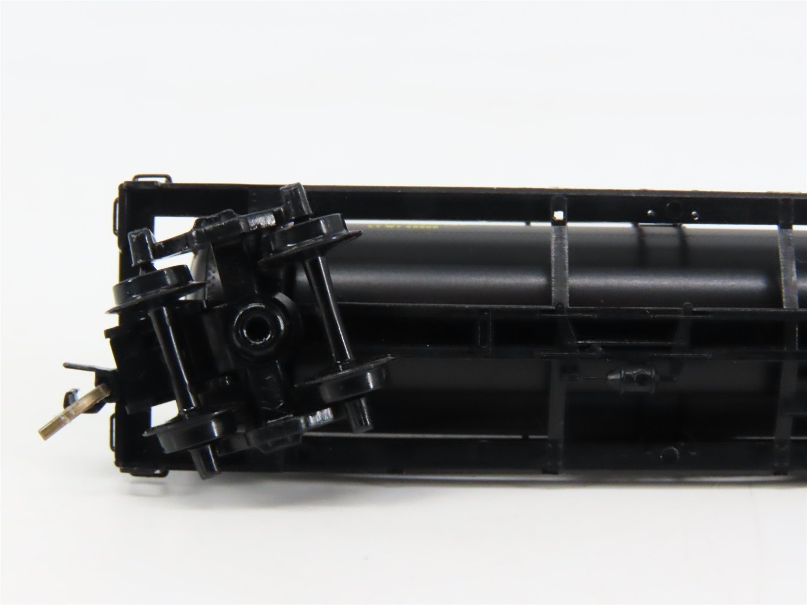 N Scale Micro-Trains 65042 General American Tank Car Co. 39' Tank Car RTR
