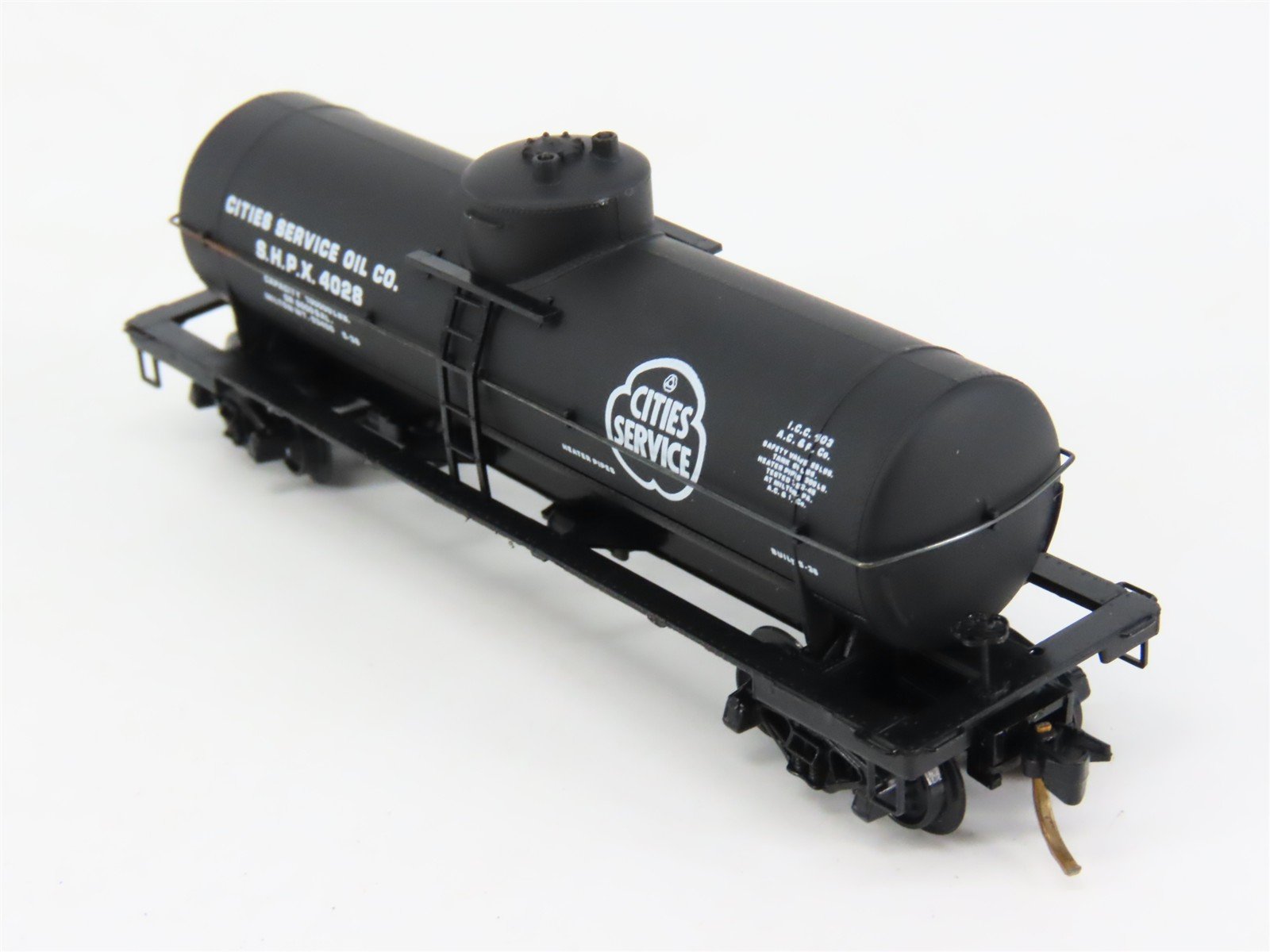 N Scale Micro-Trains 65110 SHPX Cities Service 39' Single Dome Tank Car 4028 RTR
