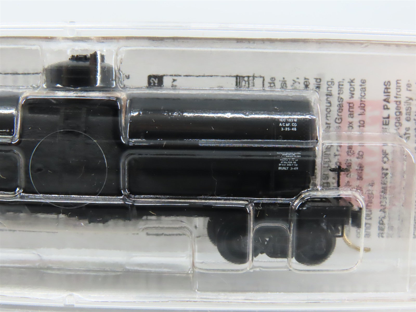 N Scale Micro-Trains MTL 65170 SHPX 39' Single Dome Tank Car #7673 RTR