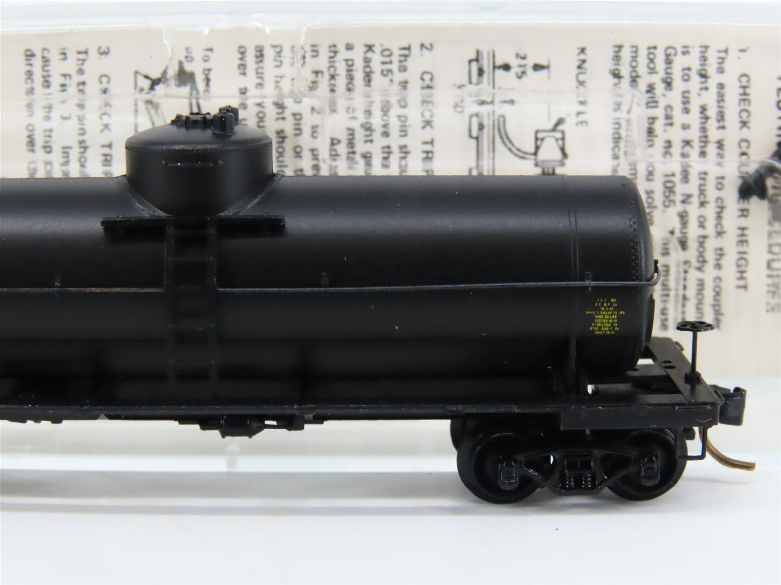 N Scale Micro-Trains 65170 SHPX Shippers' Car Line 39' Single Dome Tank Car RTR