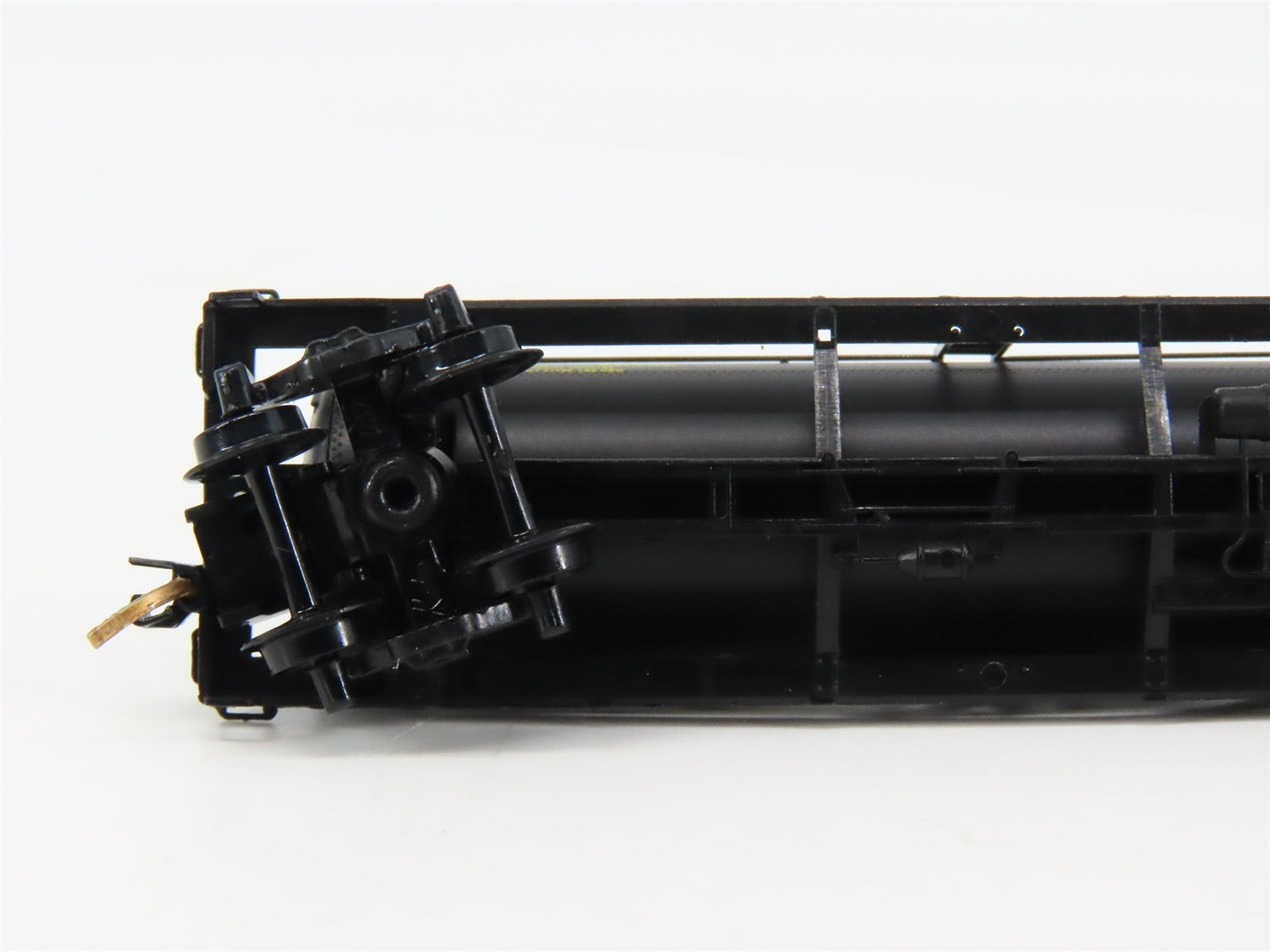 N Scale Micro-Trains 65170 SHPX Shippers' Car Line 39' Single Dome Tank Car RTR