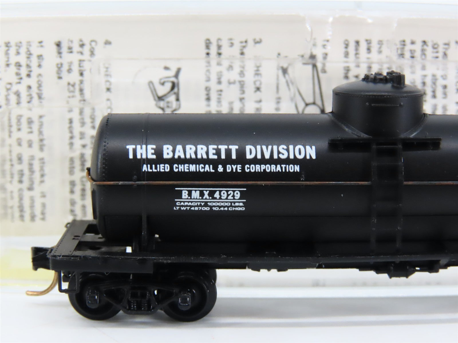 N Scale Micro-Trains 65150 BMX Barrett Division 39' Single Dome Tank Car RTR