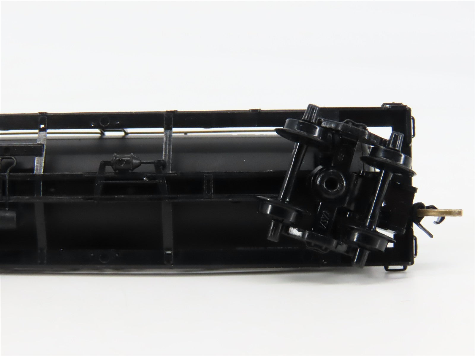 N Scale Micro-Trains 65150 BMX Barrett Division 39' Single Dome Tank Car RTR