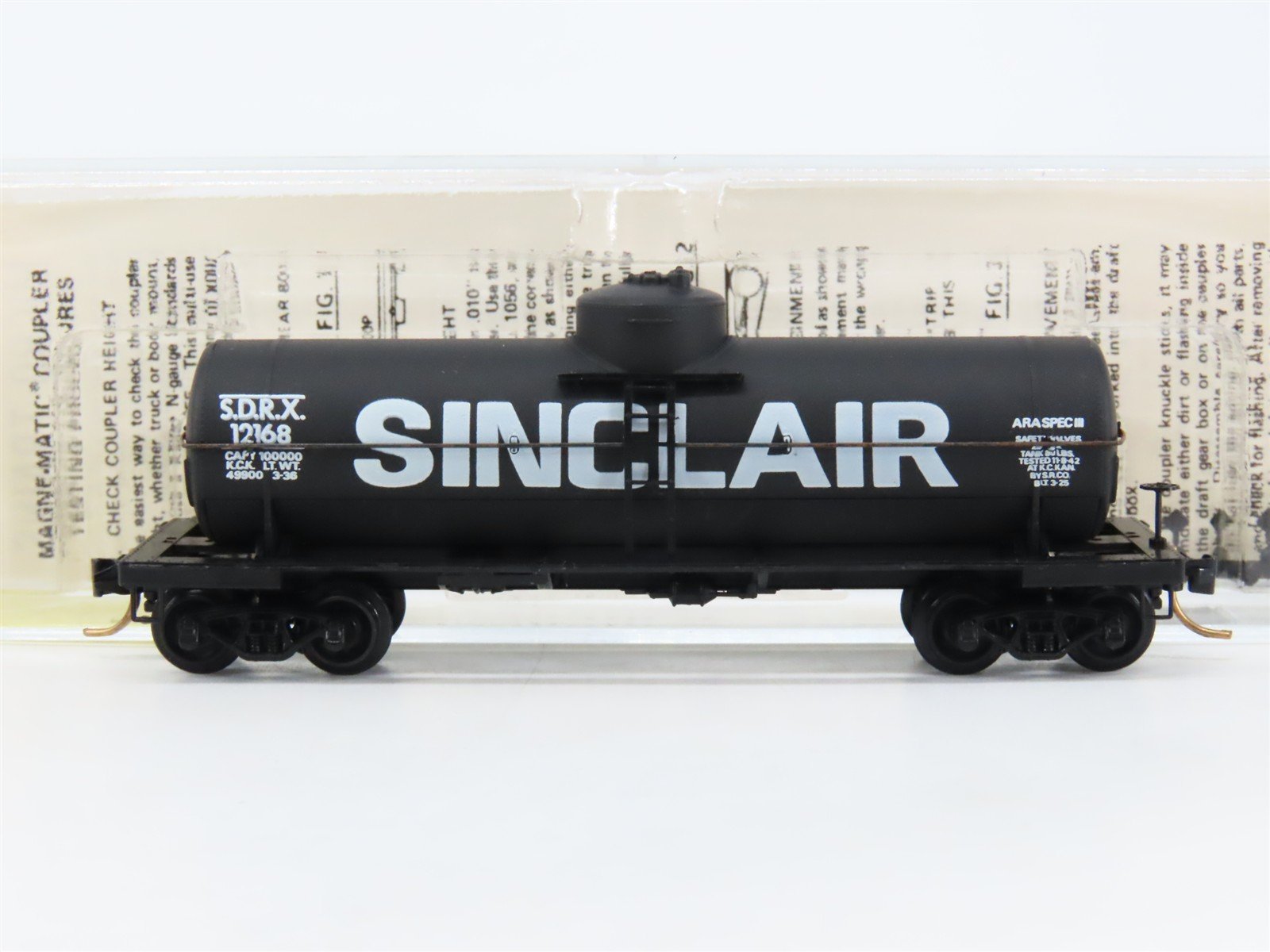 N Scale Kadee / Micro-Trains Line 65140 SDRX Sinclair 39' Tank Car 12168 RTR